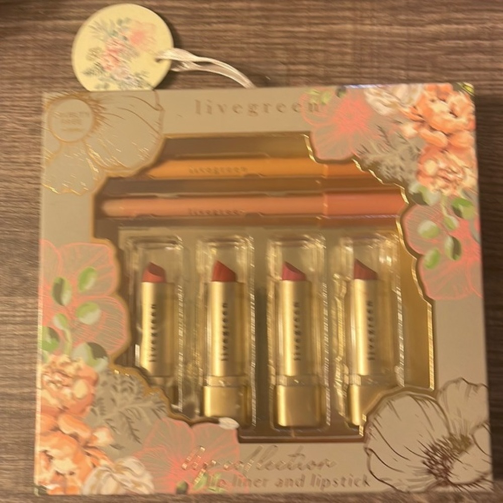 New Livegreen Lipliner & Lipstick Set.